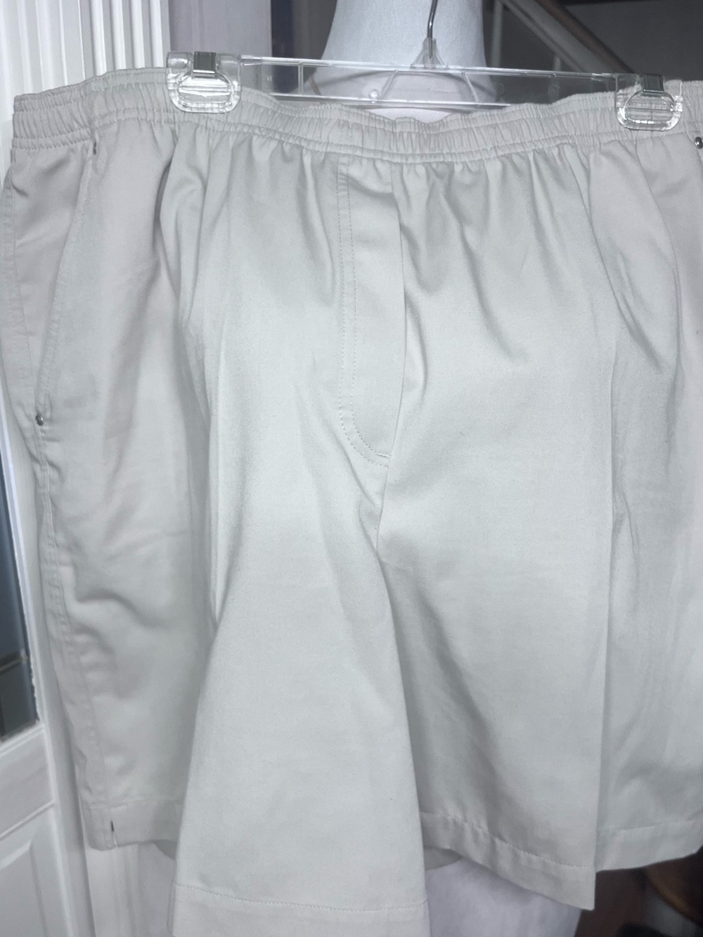Studio Works Woman 22W Khaki Pull-On Shorts Plus Size Minimalist